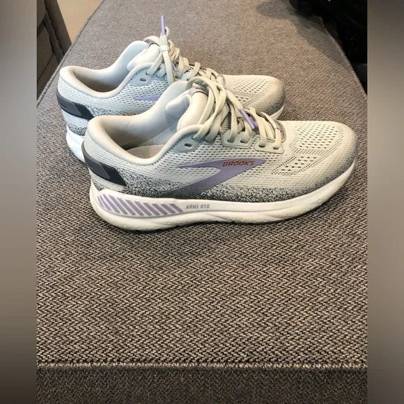 Brooks Women’s Ariel GTS 24 Shoes - Picture 5 of 16